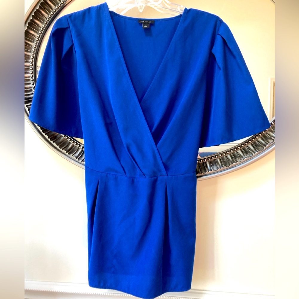 Ann Taylor Surplice Blue Blouse with Tie Back Sz 4